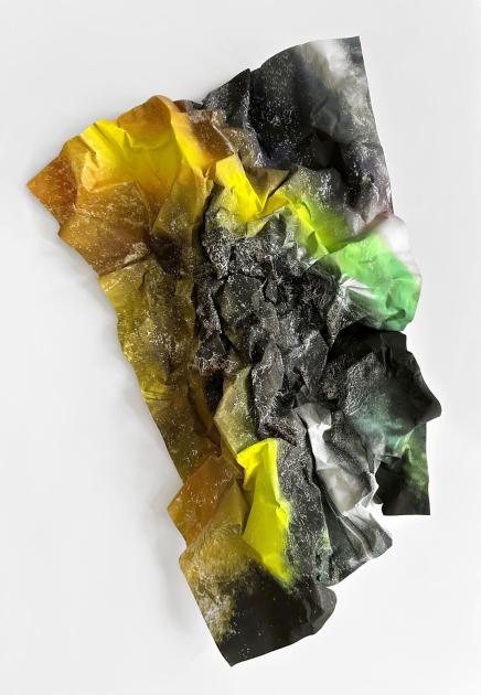 Kunstwerk "Urban Memories #23" von Astrid Busch, geknülltes Papier in den Farben Zitronengelb, Giftgrün und Anthrazit 