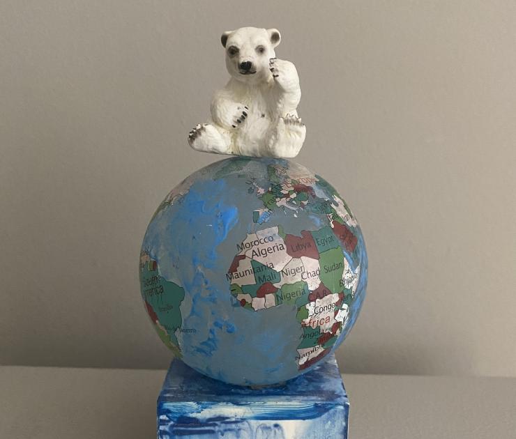 polar bear, ERIK, 2024, Mischtechnik, 16 x 8 x 8 cm