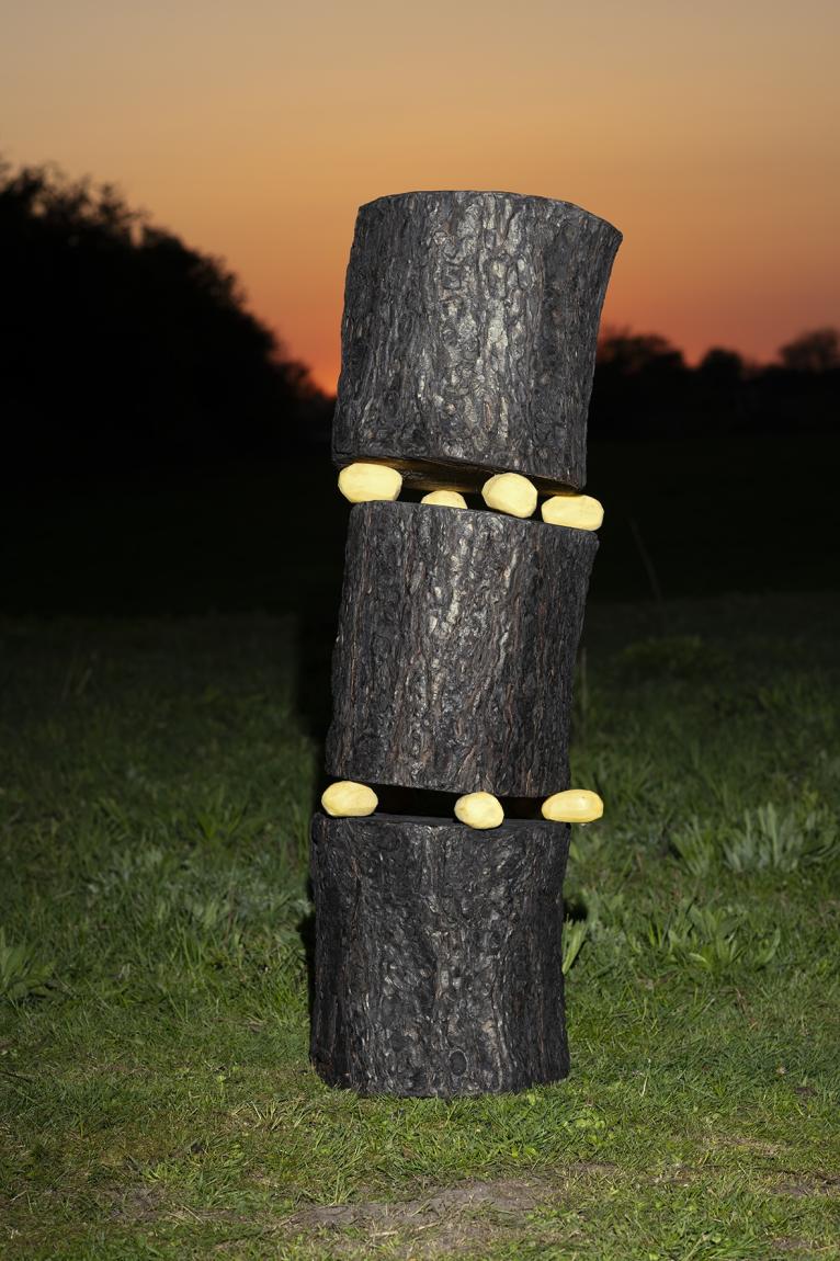 Clara Bahlsen "Knappe Angelegenheit" aus der Serie "Magical Rage", 2025