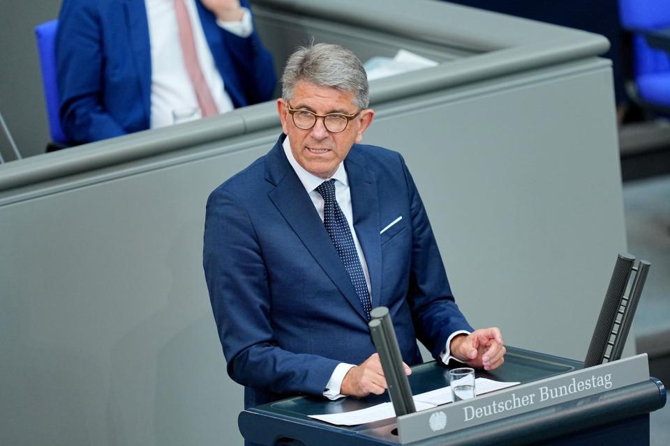 Wolfram Weimer, Staatsminister für Kultur und Medien, im Plenum des Bundestags