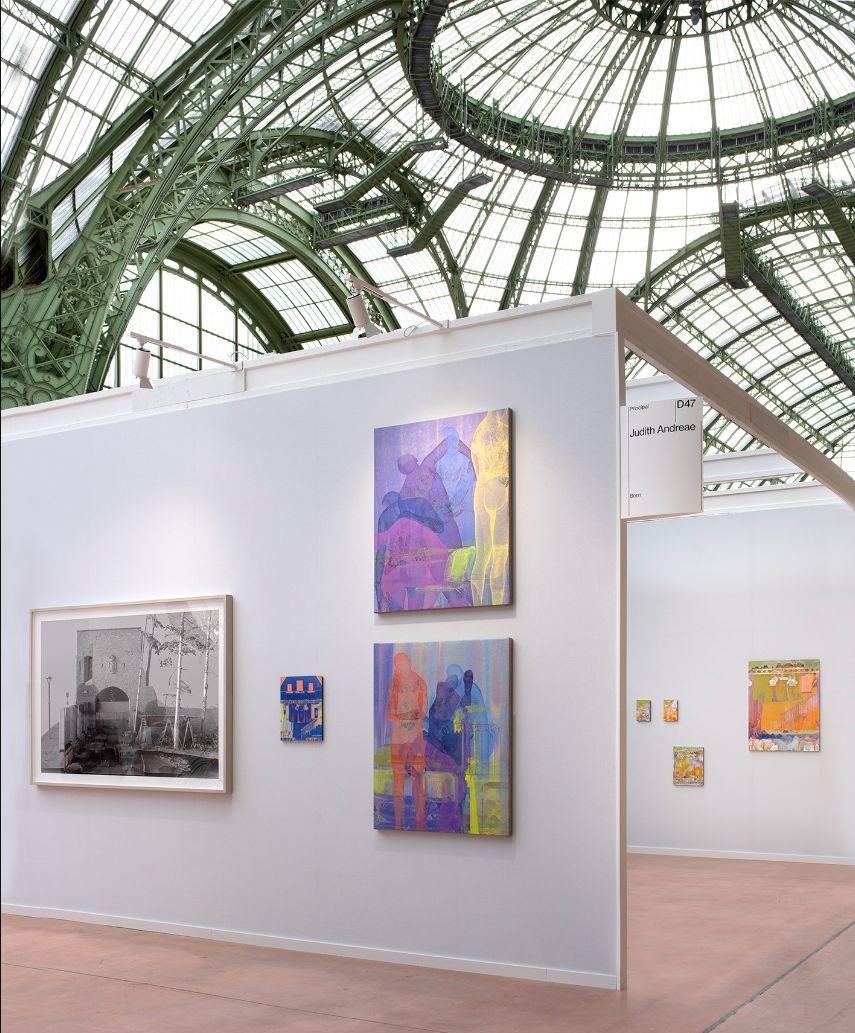 Arbeiten von Tim Berresheim am Stand von Judith Andreae, Paris Photo, 2025