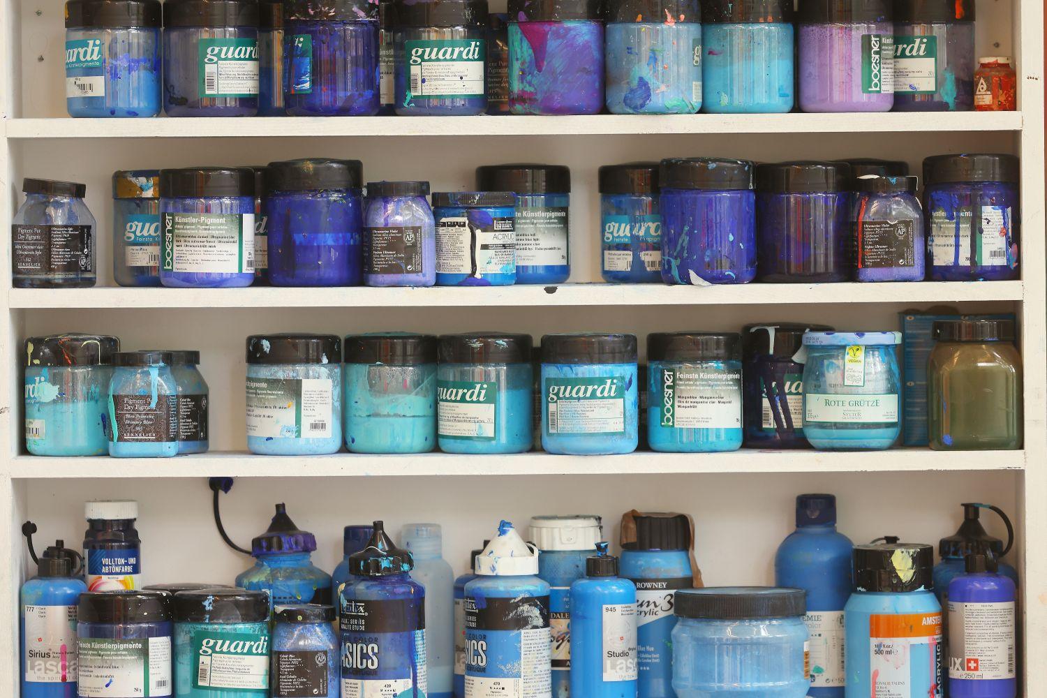 Nicht nur Platz für Farben: Ein Atelier ist Grundvoraussetzung für künstlerische Arbeit, hier das Studio von Heinz Mack in Mönchengladbach