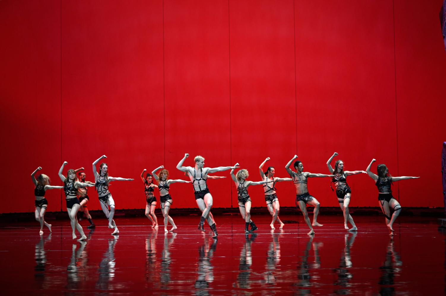 Szene aus "Goodbye Berlin". Konzept, Regie & Choreographie: Constanza Macras